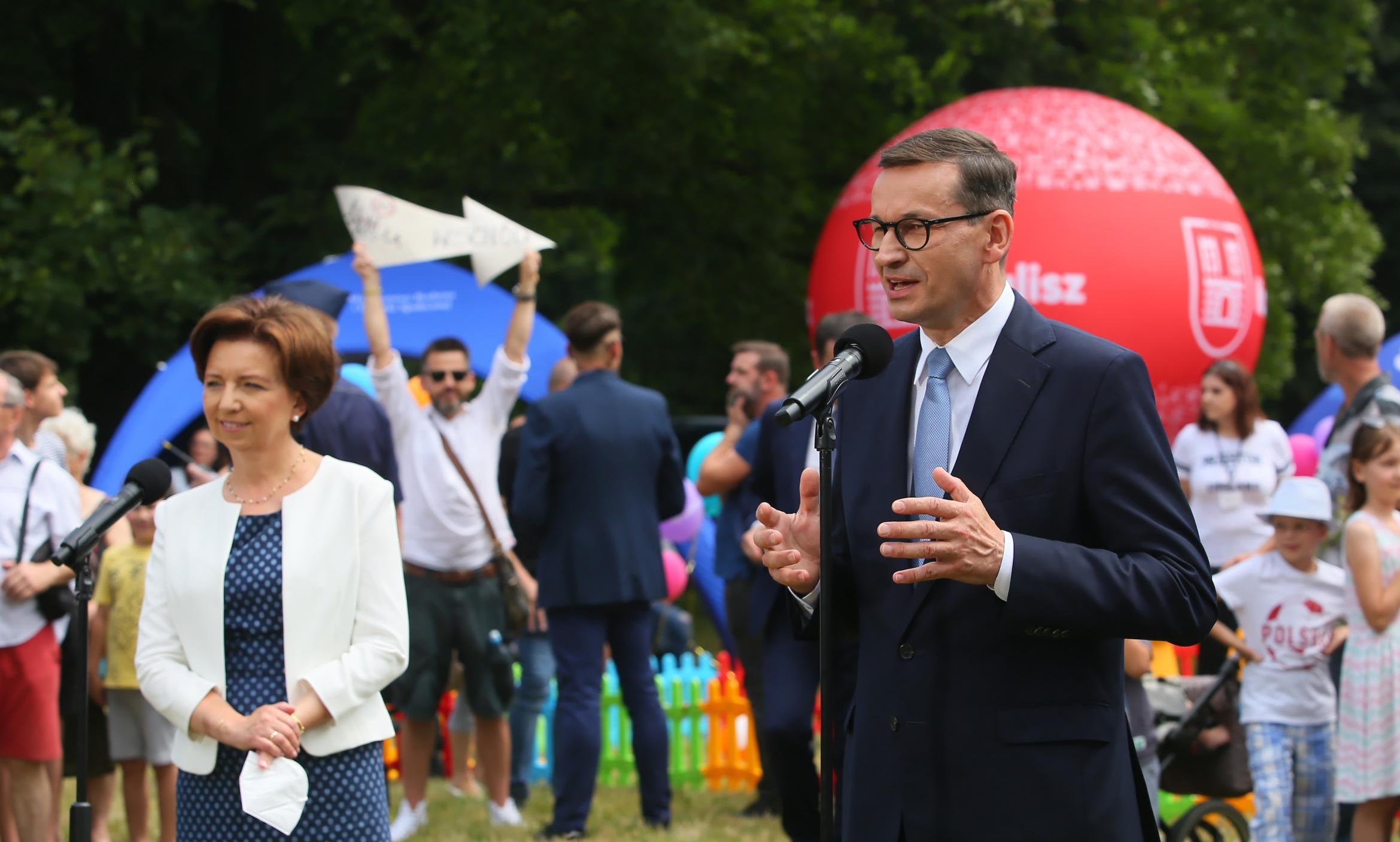 Zdjęcie do postu: Pękł ostatni bezpiecznik. Władza wszystko wysadziła nam w powietrze