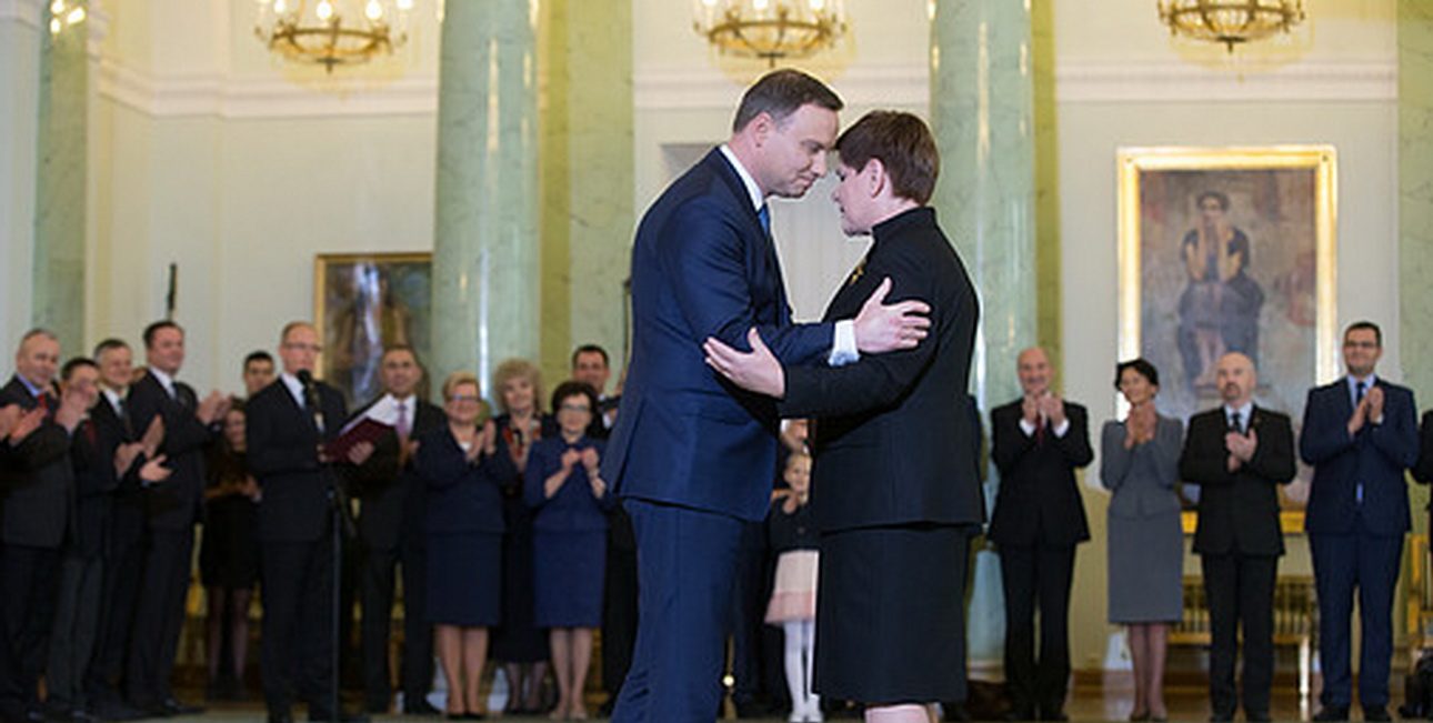 Zdjęcie do postu: Z Giertycha będą dla was kłopoty. Szydło zrobiła coś obrzydliwego a manifestacje utwardziły Waszych!