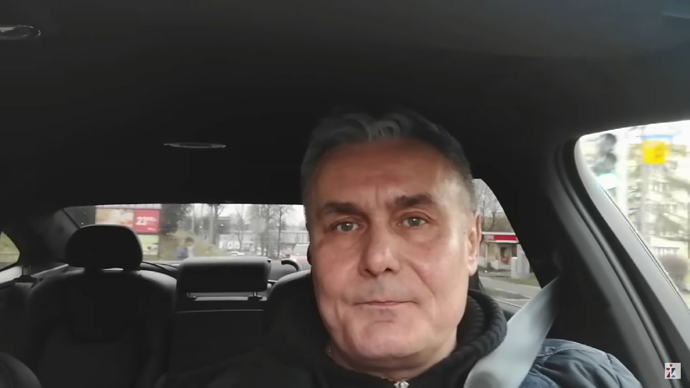 Zdjęcie do postu: Czarnek dał pieniądze na naszą willę na Mokotowie. Ktoś ją kupuje za nasze, a potem ją przejmie?