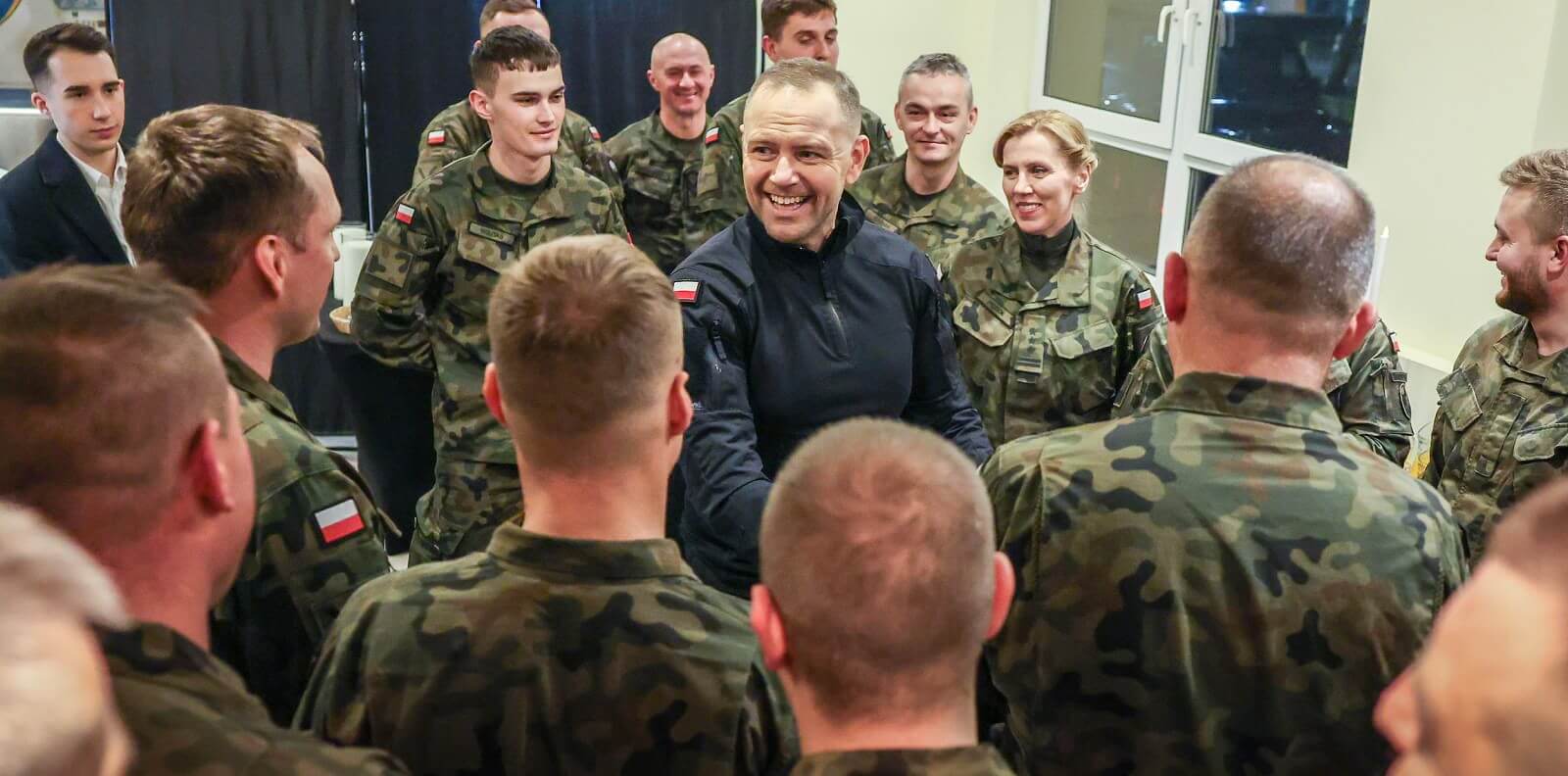 Prezydent Nawrocki, czego by nie zrobił w sprawie SAFE narazi się