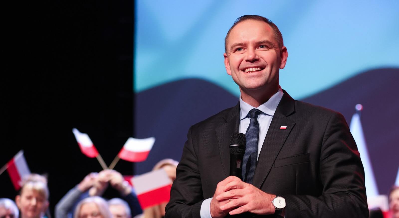 Laurka dla prezydenta? Sejm ma fatalne notowania. W sondażu partyjnym klęska…