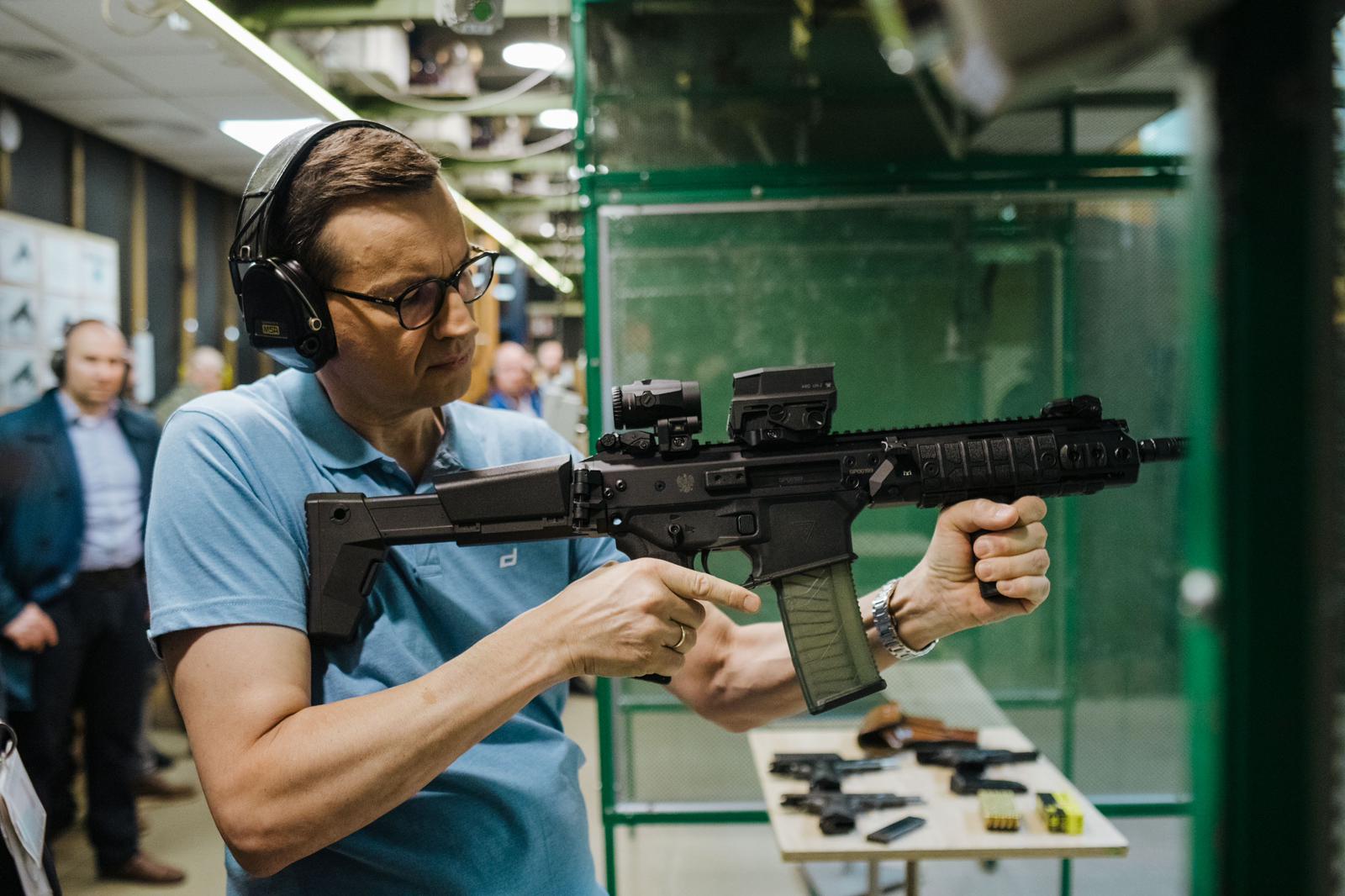 Morawiecki: Wiem, skąd wziąć szybko 25 mld zł