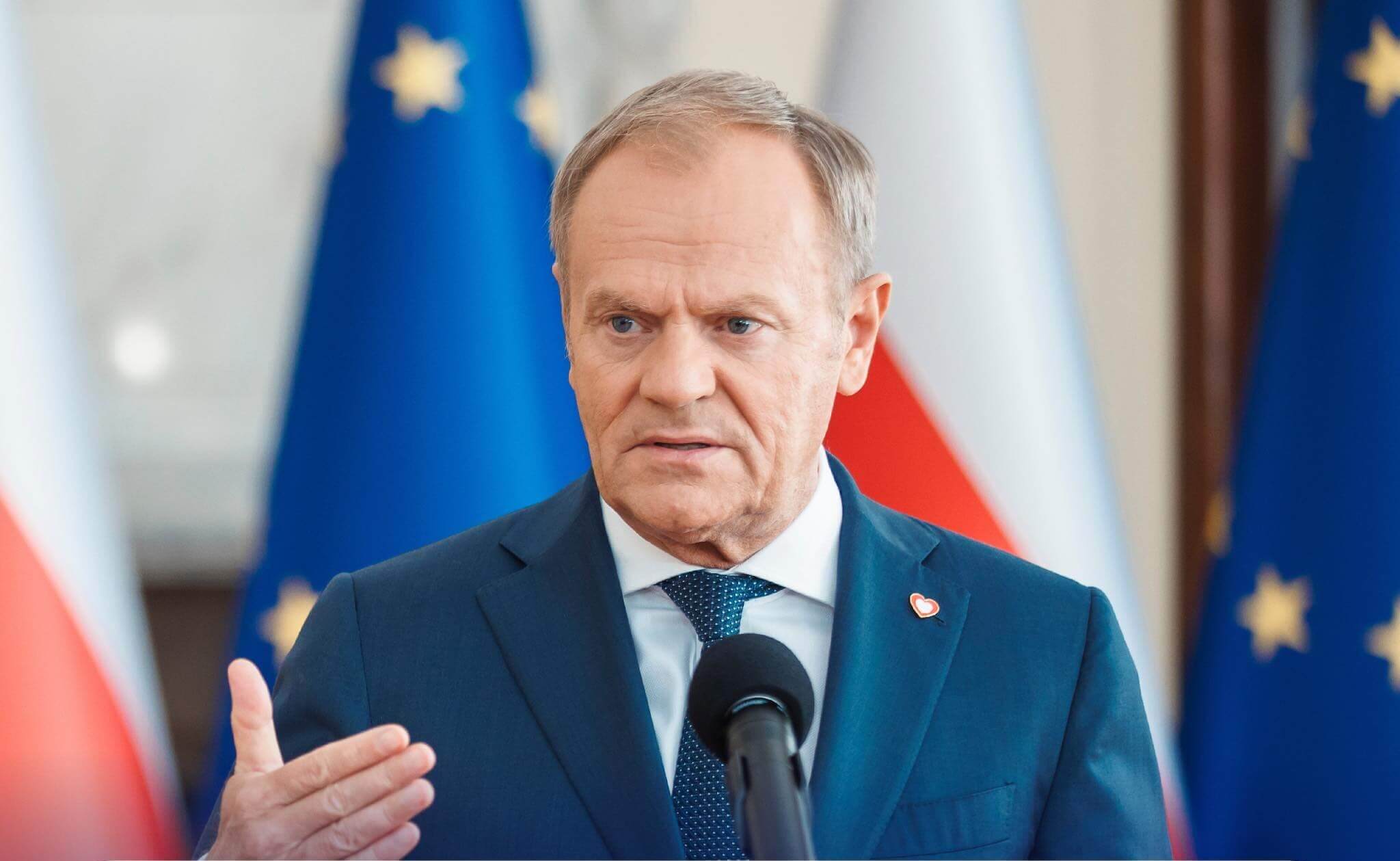 Tusk: padają bardzo ostre słowa. Ludzie w Polsce zastanawiają się, czy to jest zdrada, czy to jest działanie lobbystów, brak zdrowego rozsądku