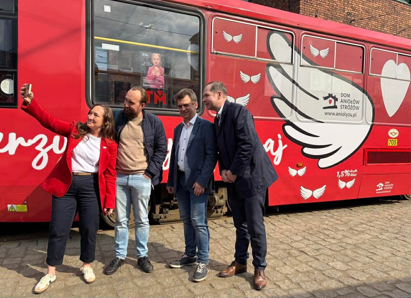 Uwaga! „Anielska banka” już na torach, aby zwrócić uwagę na wszystkie „Dzieci Aglo”