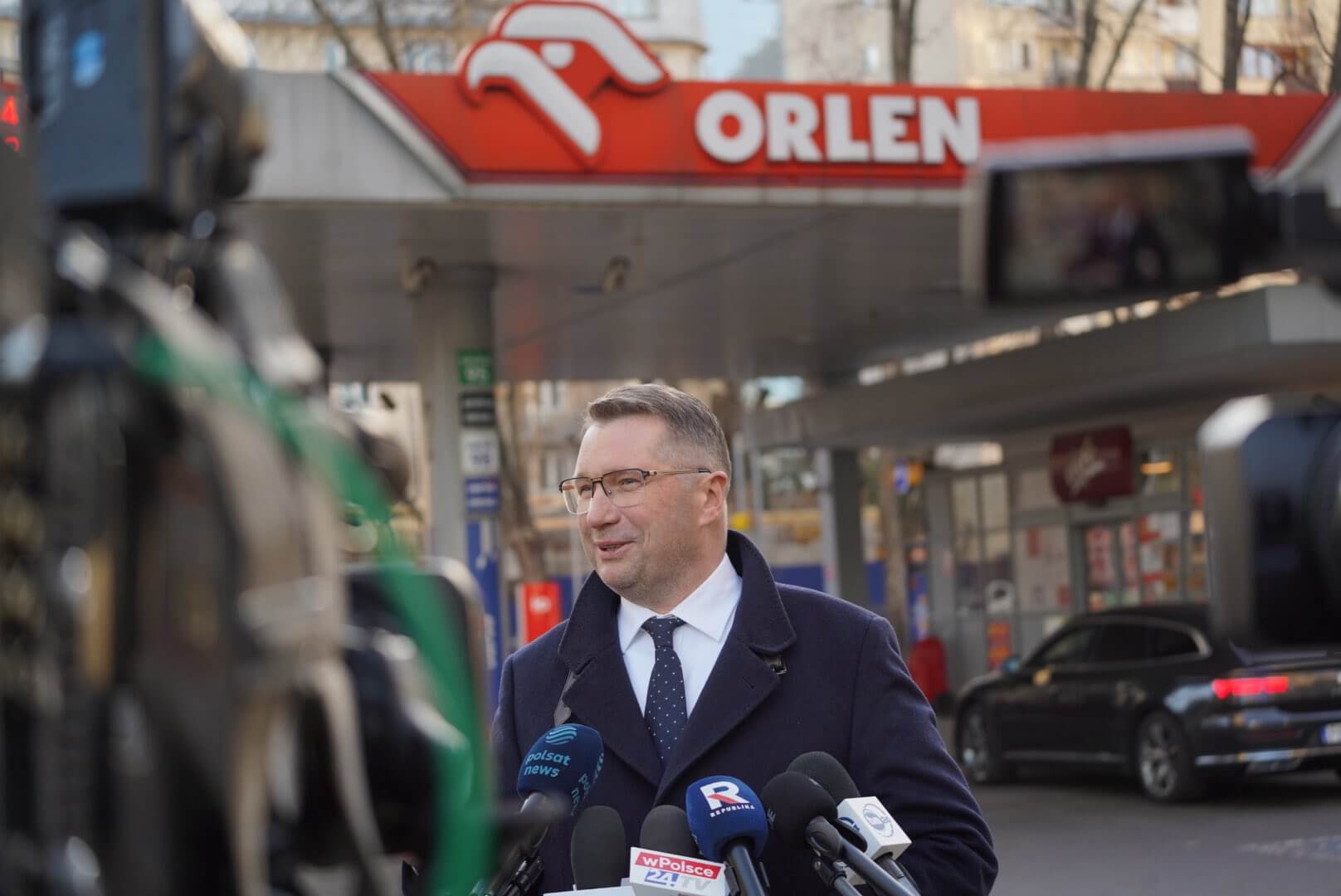 Sami blokowali, teraz chcą obniżek podatków na paliwach. Propozycja PiS