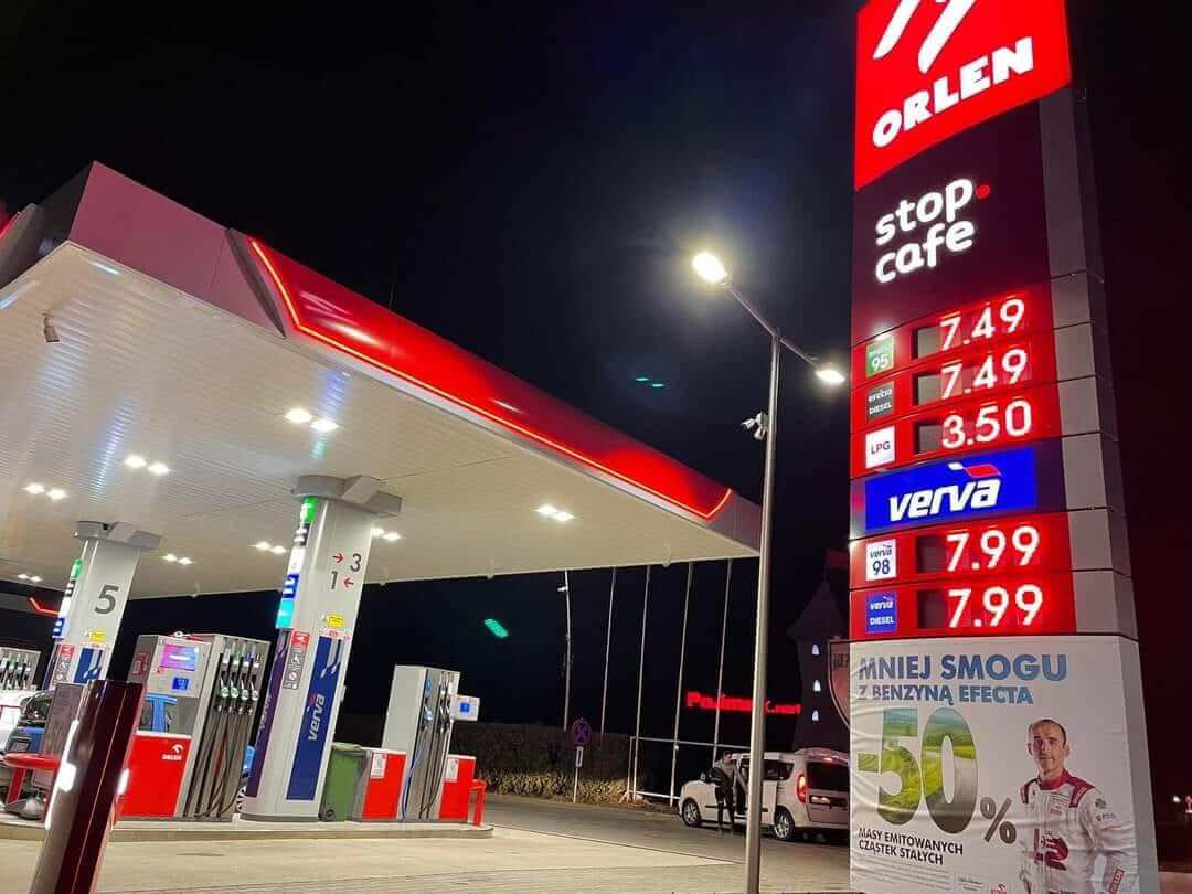 Ile dziś zapłacimy za paliwa? Najmniej od rządowej obniżki