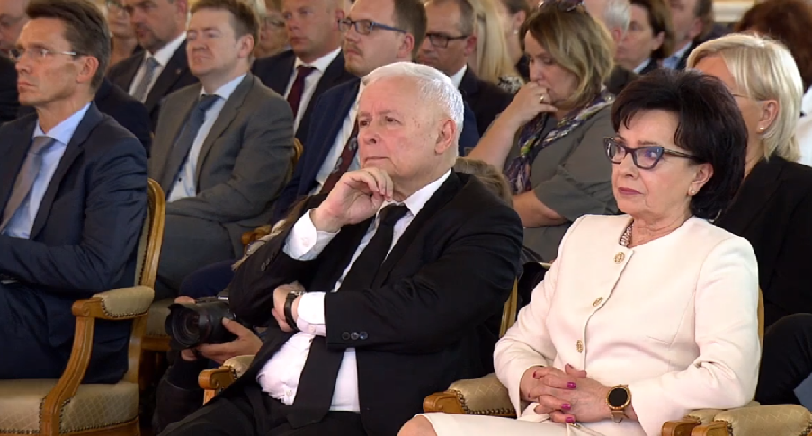 Sondaż. Kto powinien zająć miejsce Kaczyńskiego jako prezesa PiS