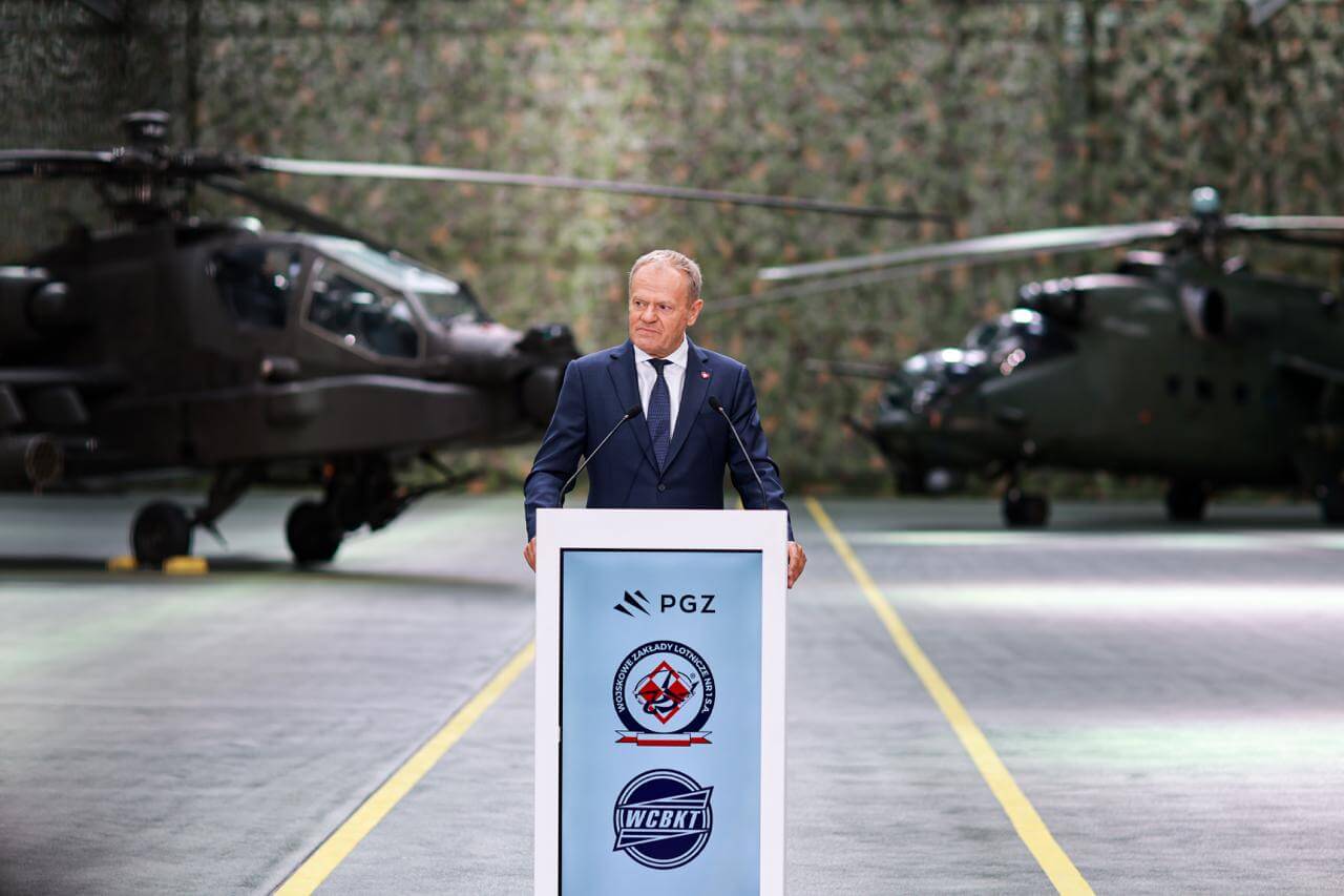 Wielki kontrakt dla polskiej armii. 96 śmigłowców Apache i nowe centrum serwisowe w Łodzi. Tusk: Bardzo dziękuję amerykańskim przyjaciołom za wsparcie