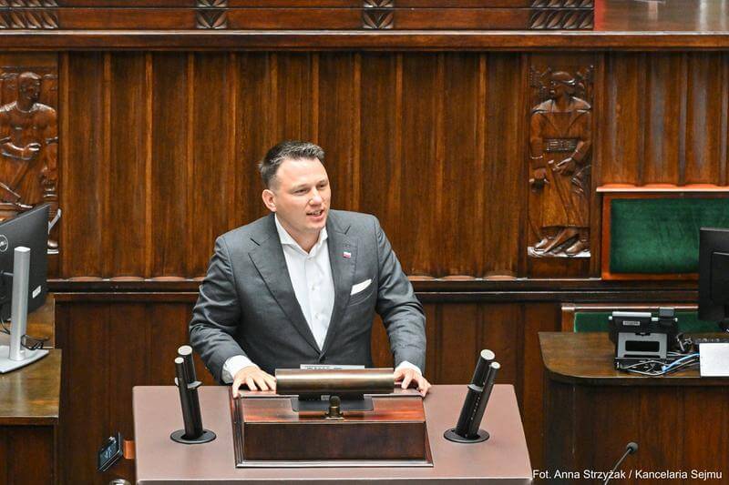 Mentzen odciął się od polityki socjalnej i największych ugrupowań w Polsce