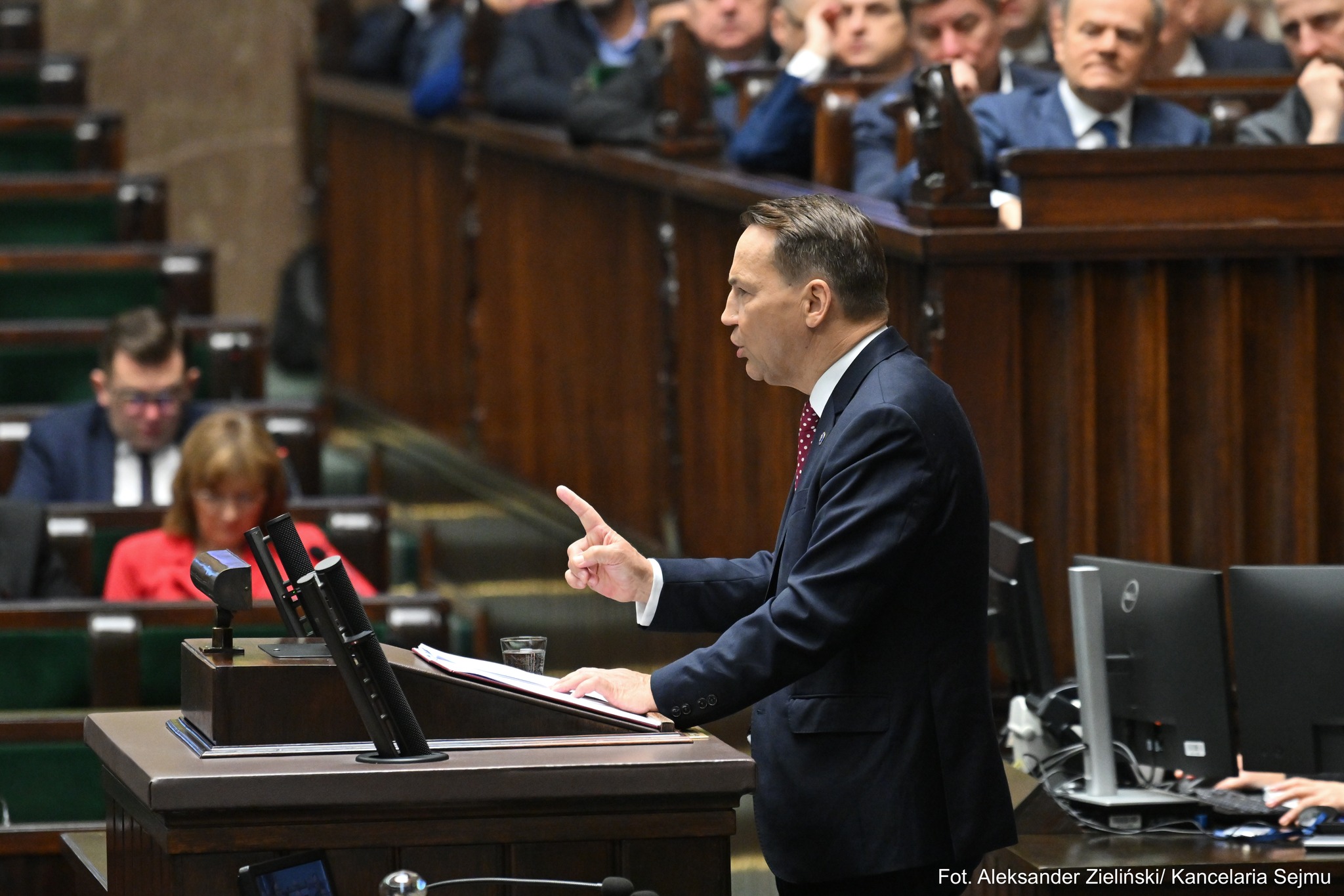 Sikorski skomentował pomysł zawieszenia udziału Polski w strefie Schengen przedstawiony przez klub Rozwój Plus